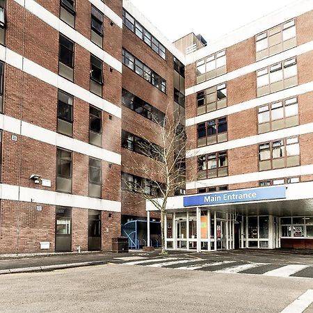 Modern Luxury Serviced Duplex Apartments By Repose- 150 Metro Court, West Bromwich Kültér fotó