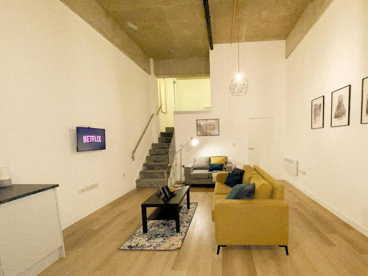Modern Luxury Serviced Duplex Apartments By Repose- 150 Metro Court, West Bromwich Kültér fotó