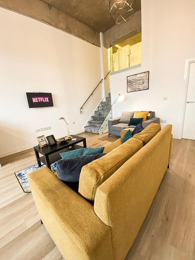 Modern Luxury Serviced Duplex Apartments By Repose- 150 Metro Court, West Bromwich Kültér fotó