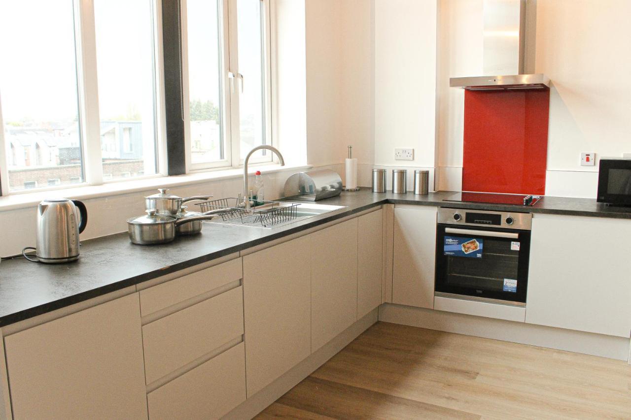 Modern Luxury Serviced Duplex Apartments By Repose- 150 Metro Court, West Bromwich Kültér fotó