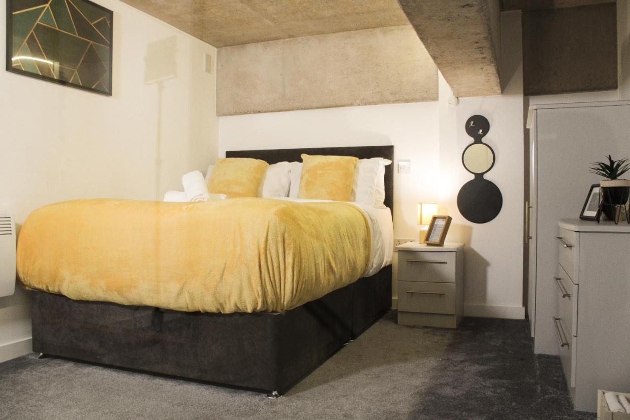 Modern Luxury Serviced Duplex Apartments By Repose- 150 Metro Court, West Bromwich Kültér fotó