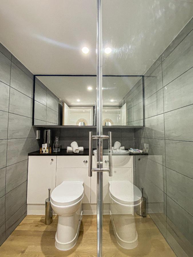 Modern Luxury Serviced Duplex Apartments By Repose- 150 Metro Court, West Bromwich Kültér fotó