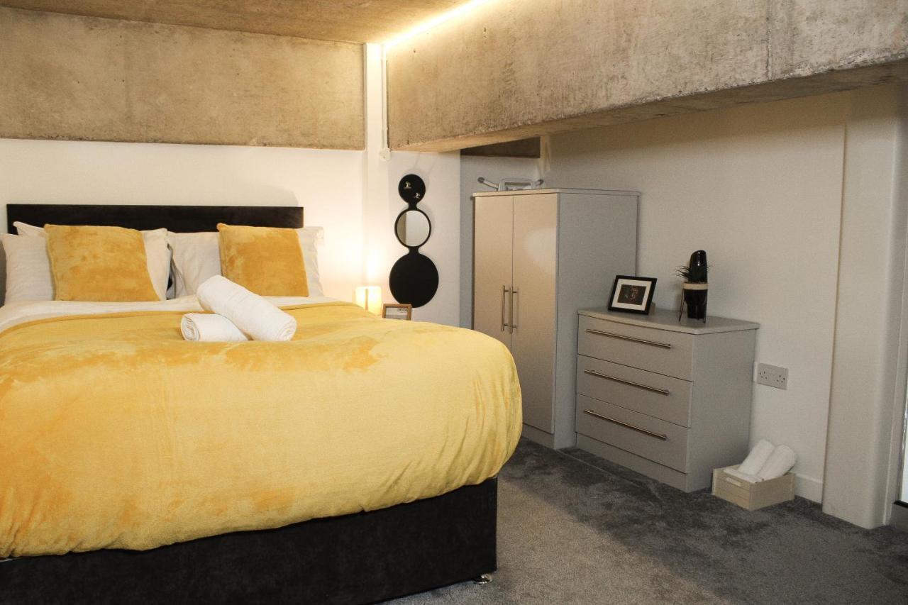 Modern Luxury Serviced Duplex Apartments By Repose- 150 Metro Court, West Bromwich Kültér fotó