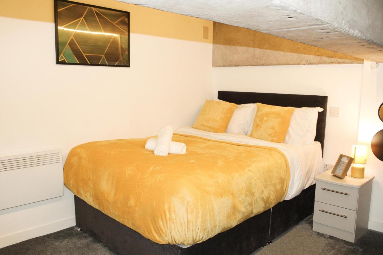 Modern Luxury Serviced Duplex Apartments By Repose- 150 Metro Court, West Bromwich Kültér fotó