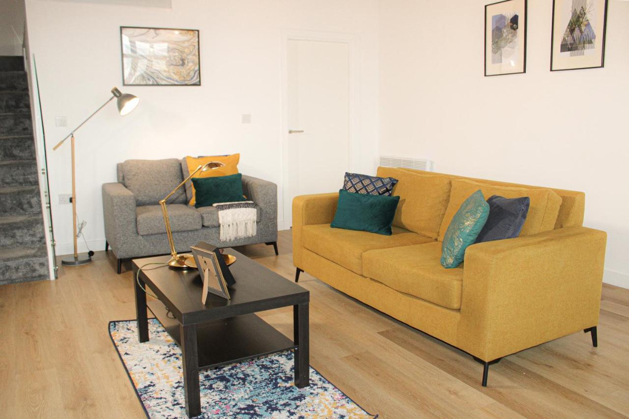 Modern Luxury Serviced Duplex Apartments By Repose- 150 Metro Court, West Bromwich Kültér fotó