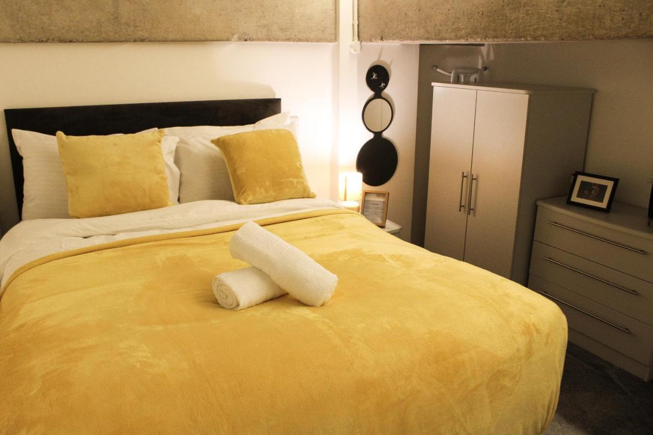 Modern Luxury Serviced Duplex Apartments By Repose- 150 Metro Court, West Bromwich Kültér fotó